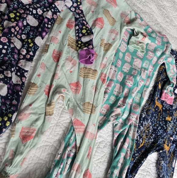 Carter's Simple Joy Footed Sleepers Footies 12 Months - Picture 5 of 6